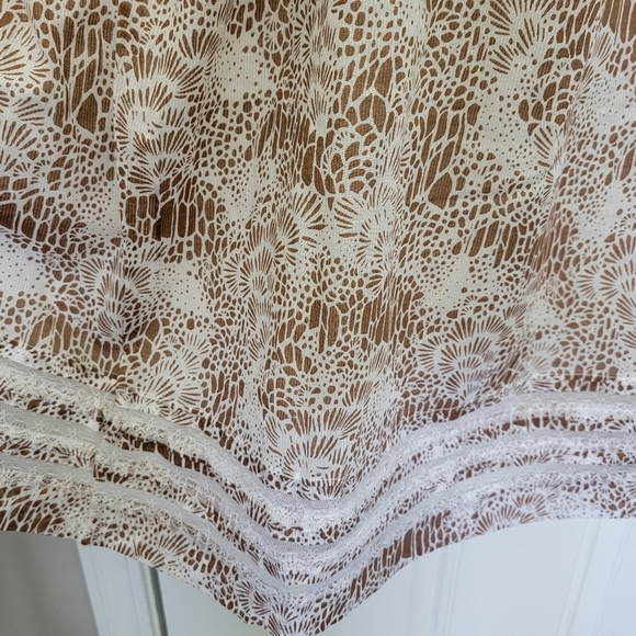 NWT LOFT Tan White Spaghetti Straps Lace Trim Ruffle Chest Sundress Size 0 - Picture 3 of 11